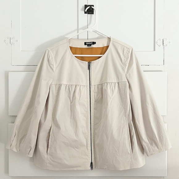 DKNY Zip Front Jacket with Pockets in Light Beige Size 12 - Picture 1 of 5